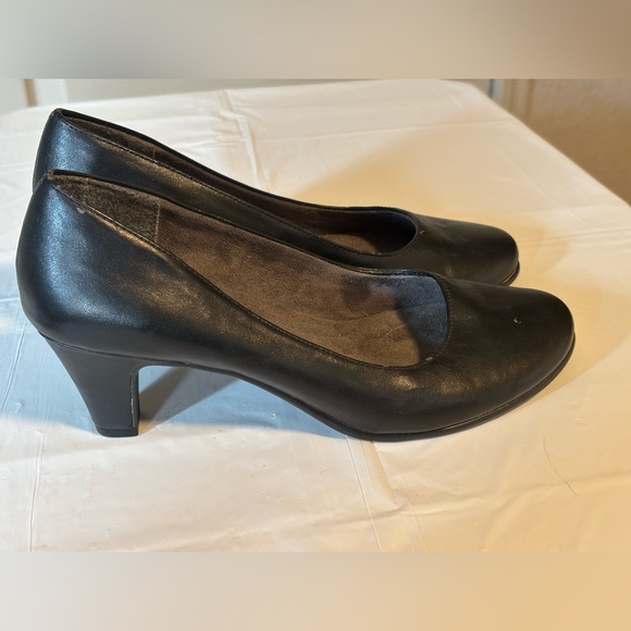 Black A2 Women’s Pump Size 9M - Picture 1 of 9